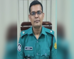 সেই পুলিশ কর্মকর্তাকে বদলি